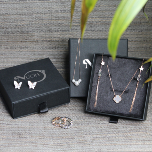 An image showing various designs in sterling silver jewellery